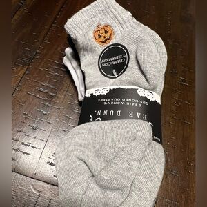 Rae Dunn Women’s Halloween Pumpkin Quarter Length Socks 6 pack